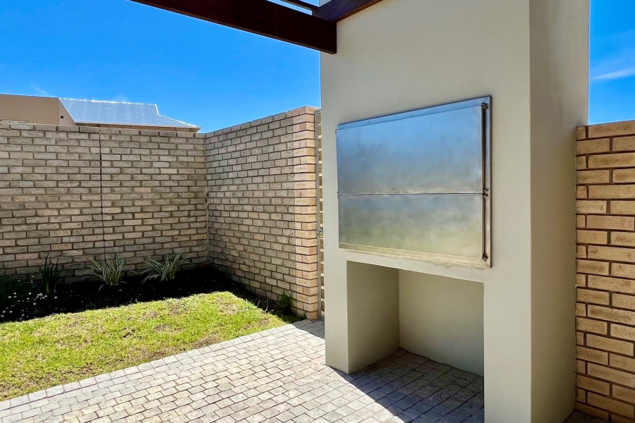3 Bedroom Property for Sale in Mooikloof Country Estate Western Cape
